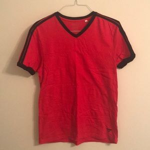 Guess V-Neck T-Shirt, Medium